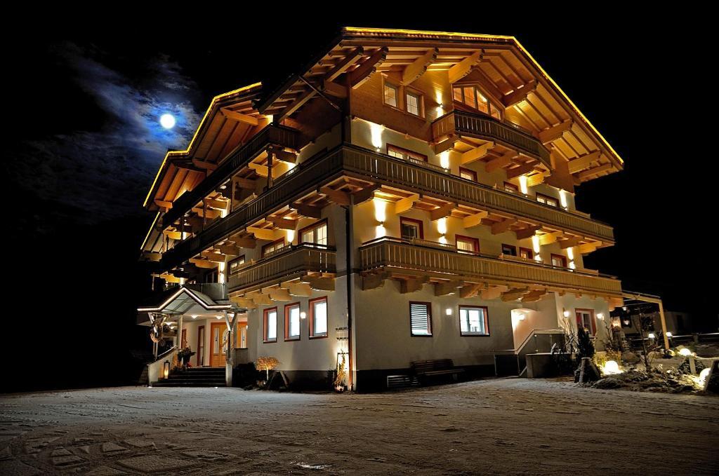 Hotel Grundlhof บรามแบร์กอามเวลโคเกล ภายนอก รูปภาพ